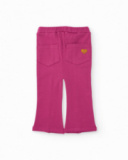 Calça flare para menina na cor fúcsia.