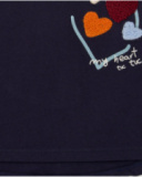 Camiseta para menina em azul-marinho com estampa de corações em