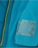 Casaco acolchoado para menino em azul petróleo com capuz e