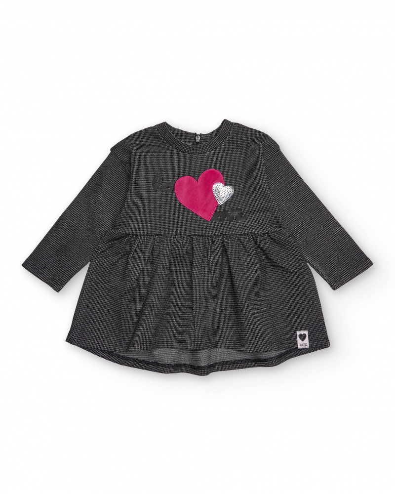 Vestido cinza para menina com corações aplicados