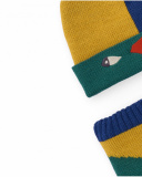 Conjunto de gorro e gola para menino em blocos de cor com pompom