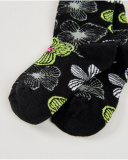 Meias para menina em preto com flores grandes em verde e branco