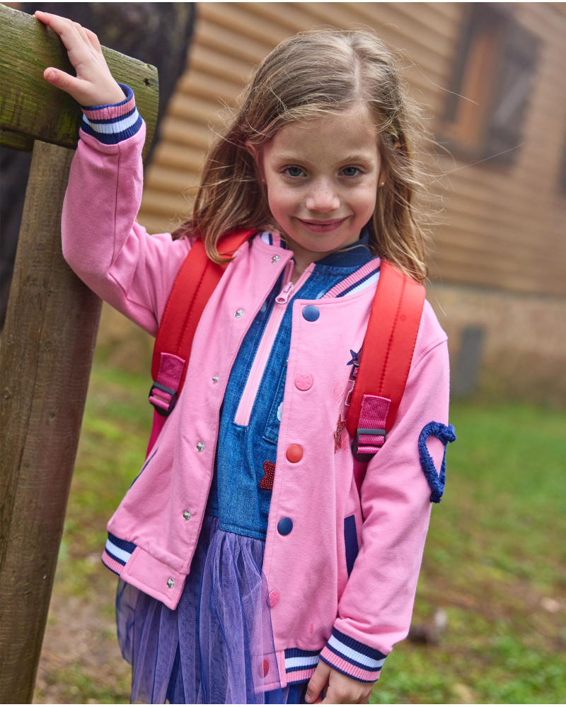 Jaqueta tipo varsity rosa para menina com bordados e aplicações