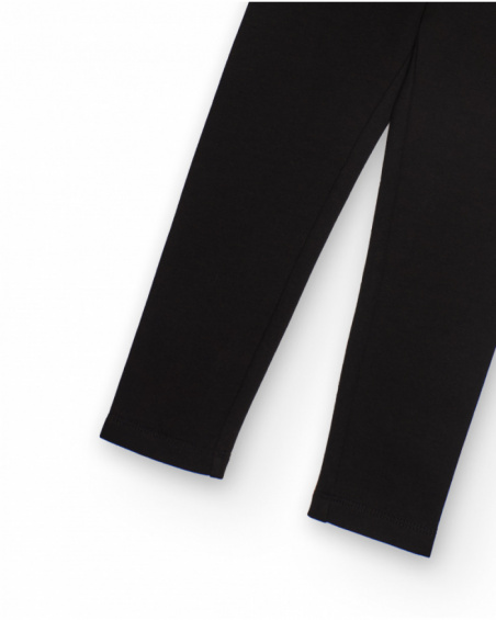 Legging para menina em preto com detalhe de tachas