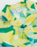 Camisa de menino em tecido plano com estampado abstrato