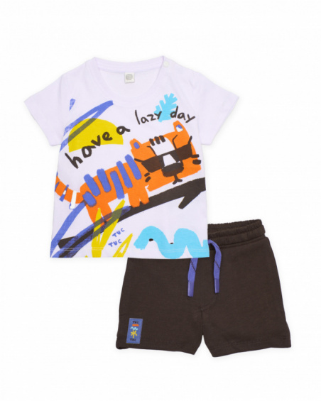 Conjunto de menino em malha com gráfico de tigre