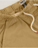 Bermuda de menino em tecido plano com bolsos cargo