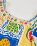 Vestido de menina em malha com decote elástico