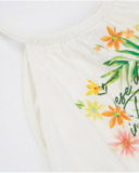 Top de menina em malha com decote halter