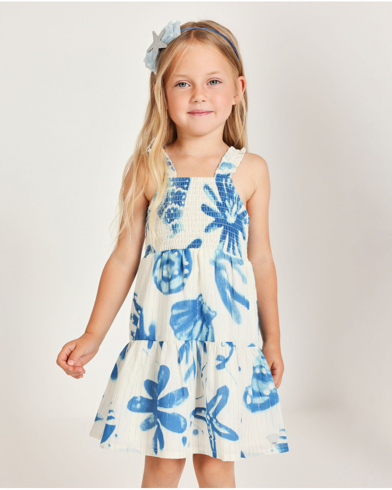 Vestido de menina em tecido plano com corpo franzido